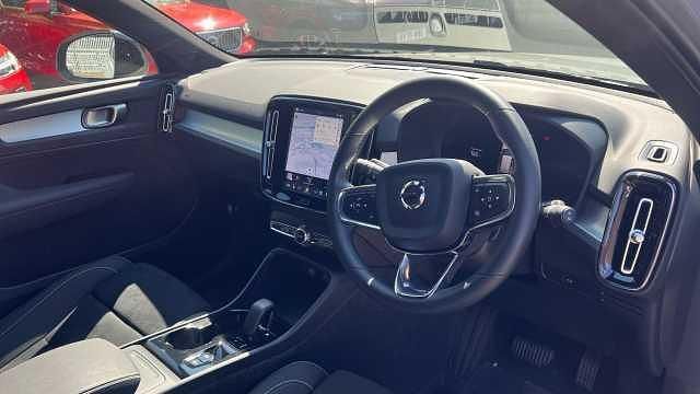 Usado Volvo XC40 Plus 194 HP (142 kW) 2026 SUV