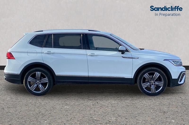 Used VW Tiguan Allspace 150 HP (110 kW) 2022 White SUV