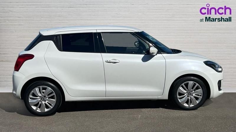 Used Suzuki Swift SZ5 111 HP (81 kW) 2021 White Hatchback