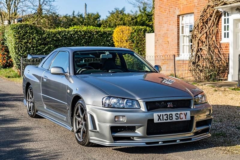 Used Nissan Skyline 300 HP (220 kW) 2020 Silver Coupe