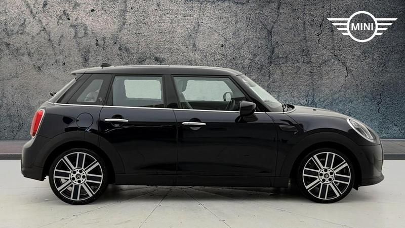 Used Mini Cooper Exclusive 134 HP (98 kW) 2023 Black Hatchback