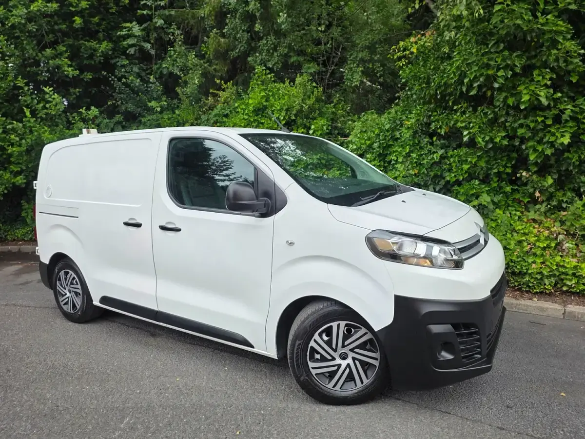 Used Citroën Dispatch 2018 White MPV