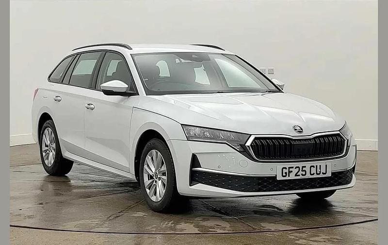 Used Skoda Octavia SE Technology 113 HP (83 kW) 2025 Moon white metallic Estate