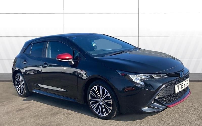 Used Toyota Corolla Design 122 HP (89 kW) 2022 Hatchback