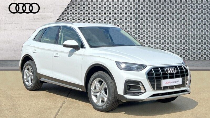 White New 2025 Audi Q5 Sport SUV | £39,014 - Image 1/4