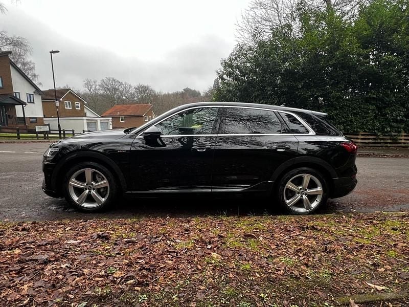 Used Audi e-tron Performance 230 kW (313 HP) 2022 Black SUV