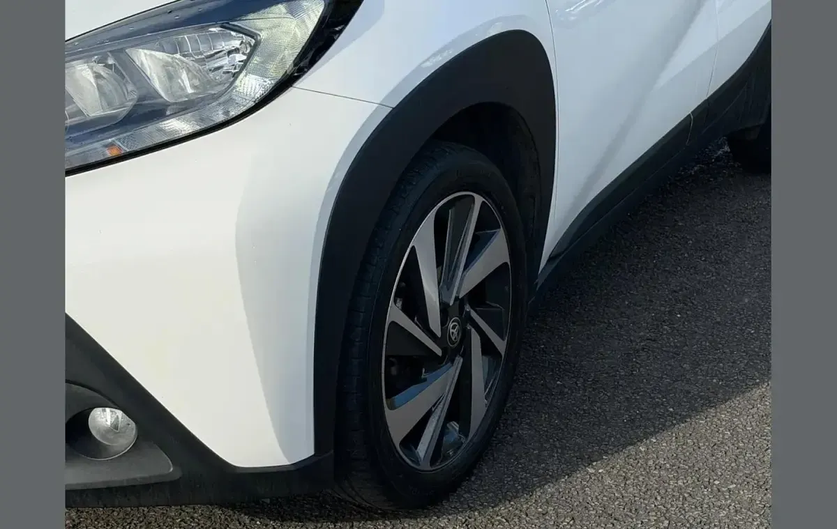 Used Toyota Aygo X 72 HP (52 kW) 2024 White SUV