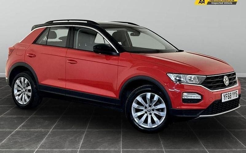 Used 2021 VW T-Roc SE SUV | £12,795 (Good price) - Image 1/2