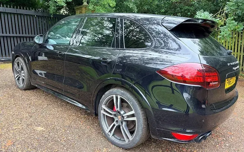 Used Porsche Cayenne 420 HP (308 kW) 2013 Black SUV
