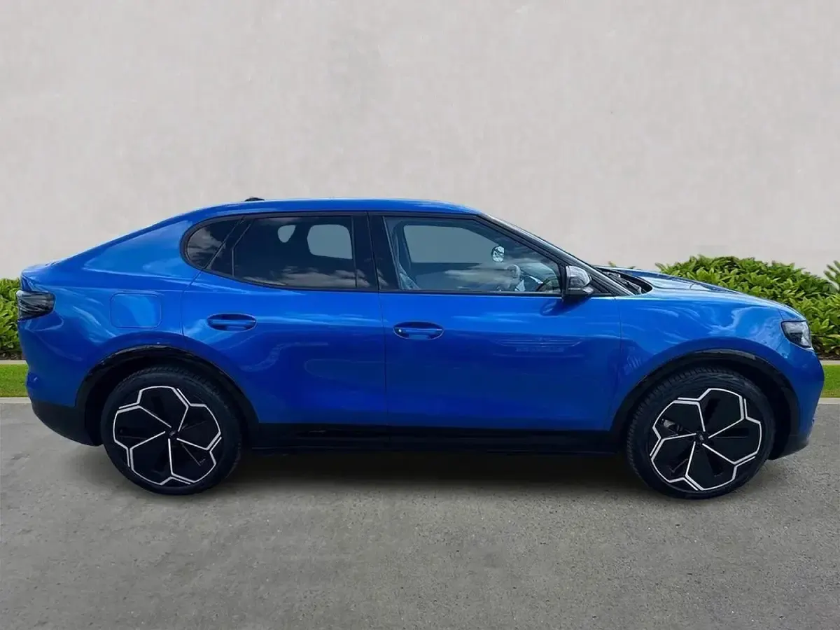 Used Ford Capri Premium 250 kW (340 HP) 2024 Blue my mind (metallic) SUV