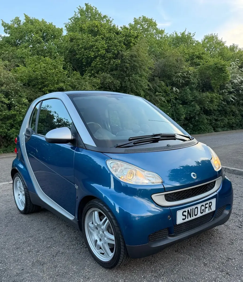 Used Smart ForTwo Coupé Passion 84 HP (61 kW) 2010 Blue Coupe