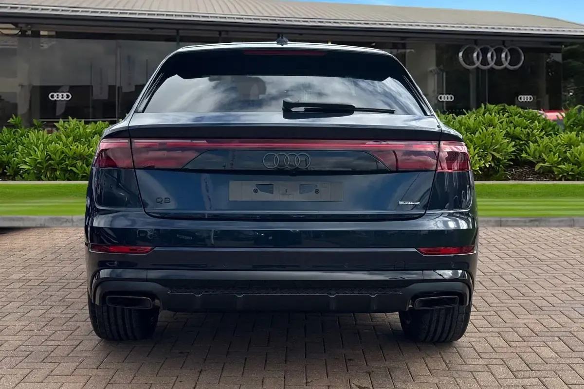 Ny Audi Q8 Black Edition 2026 Blå SUV