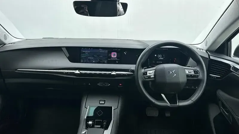 Used DS Automobiles DS4 136 HP (100 kW) 2025 Grey SUV