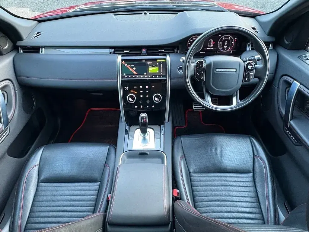 Used Land Rover Discovery 5 SE Dynamic 180 HP (132 kW) 2020 Red SUV