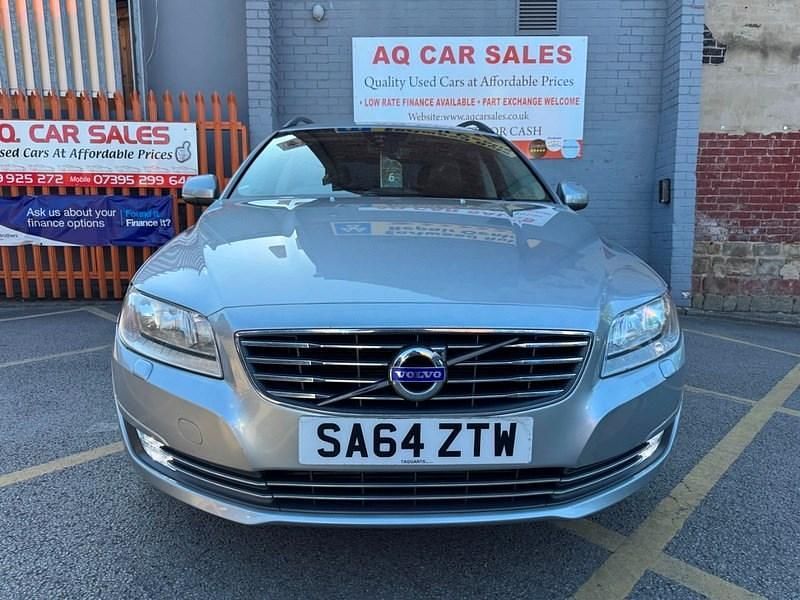 Used Volvo V70 SE 181 HP (133 kW) 2014 Silver Estate