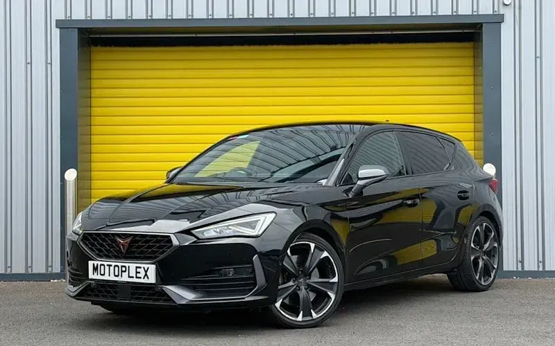Used Cupra Leon VZ2 245 HP (180 kW) 2023 Hatchback