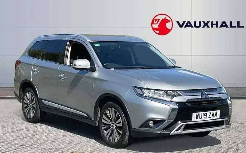 Usado Mitsubishi Outlander 150 HP (110 kW) 2019 SUV