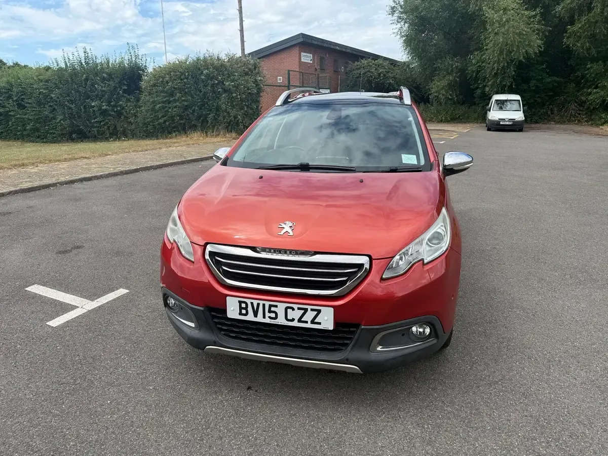 Used Peugeot 2008 S 120 HP (88 kW) 2015 Red SUV
