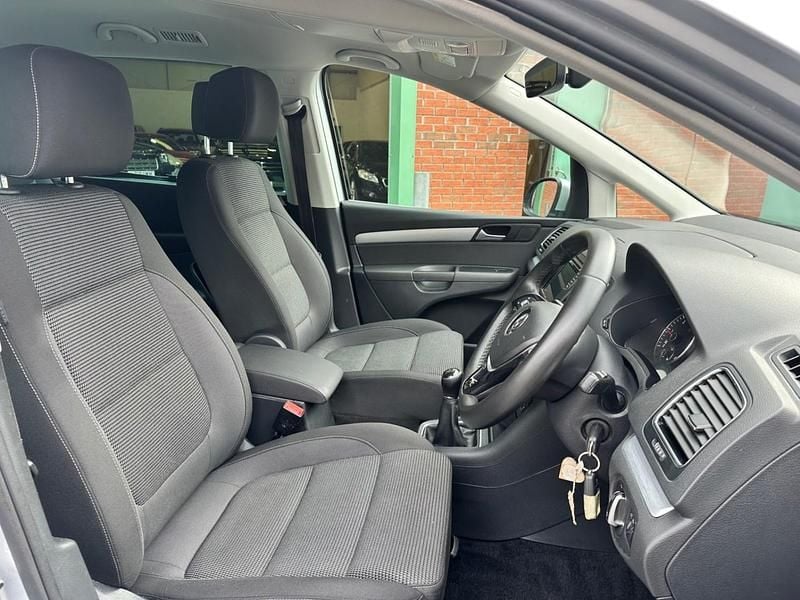Used VW Sharan SE 150 HP (110 kW) 2017 Silver MPV