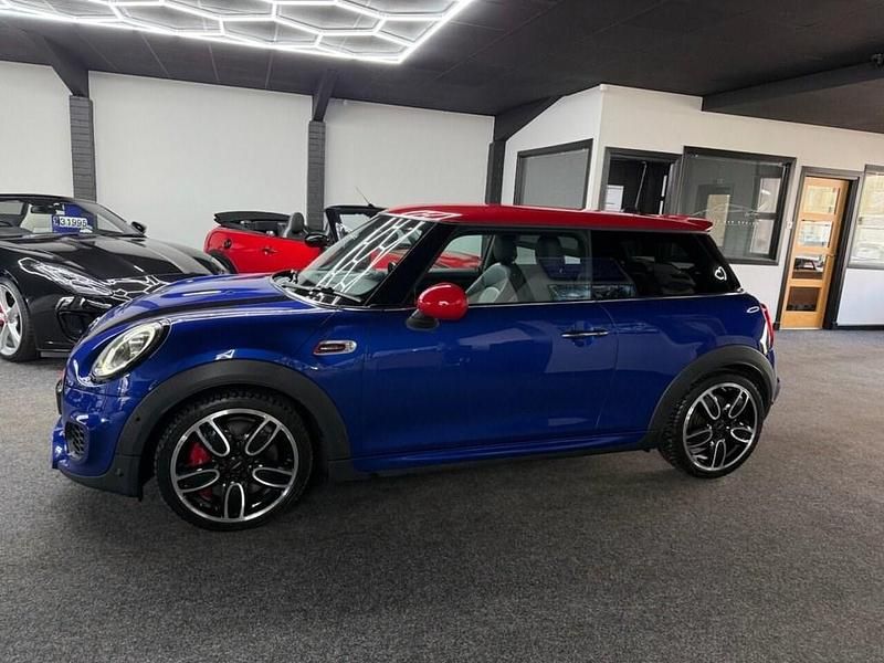 Usado Mini John Cooper Works Sport 231 CV (169 kW) 2019 Azul Utilitario