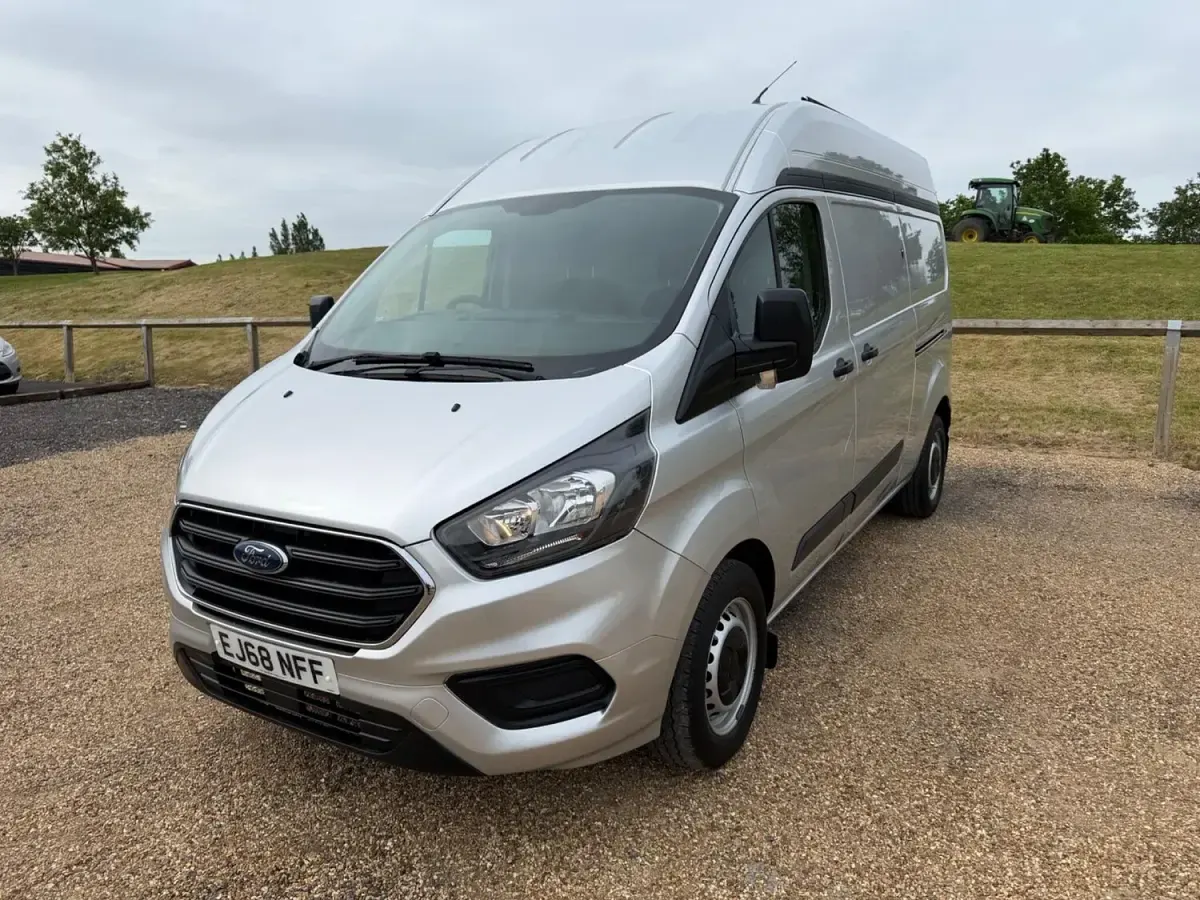 Used Ford Transit Custom 130 HP (95 kW) 2018 Silver Van