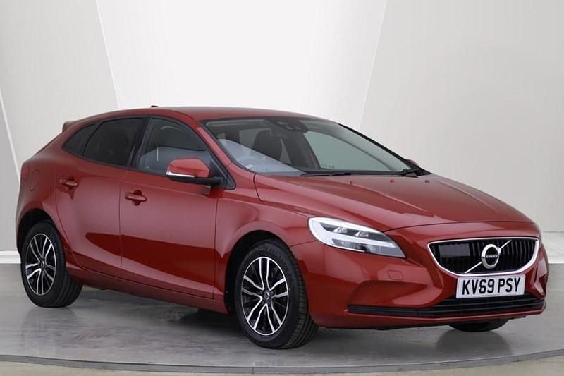 Red Used 2019 Volvo V40 Momentum Estate | £17,995 - Image 1/1