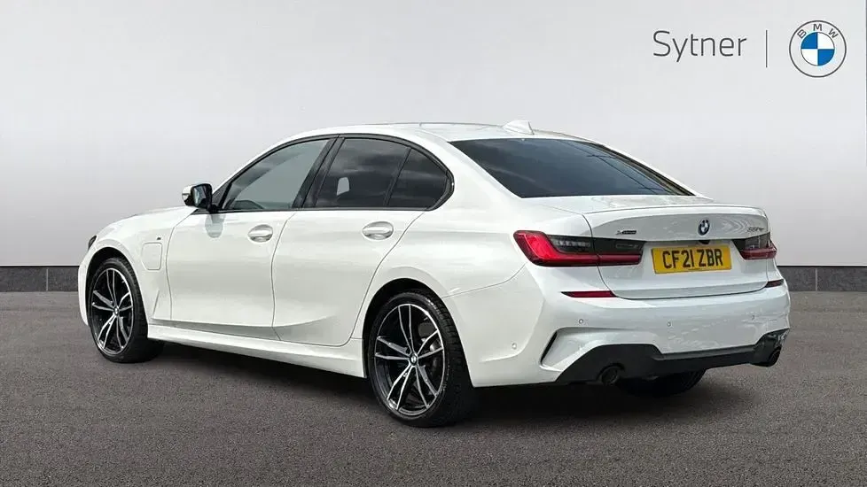 Used BMW 330 M Sport 288 HP (211 kW) 2021 White