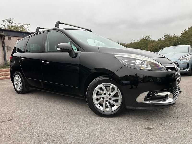 Black Used 2014 Renault Grand Scénic III Dynamique MPV | £3,195 (Good price) - Image 1/3
