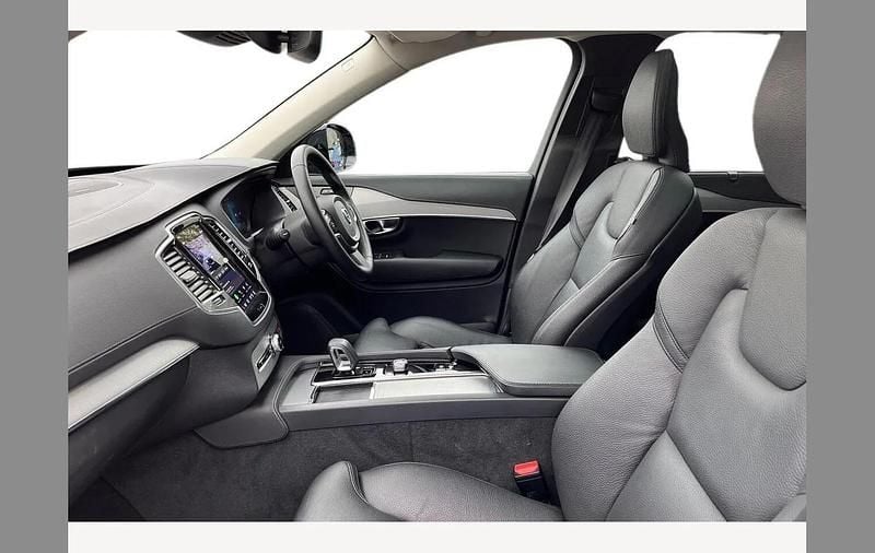 Used Volvo XC90 Plus 250 HP (183 kW) 2024 Black SUV