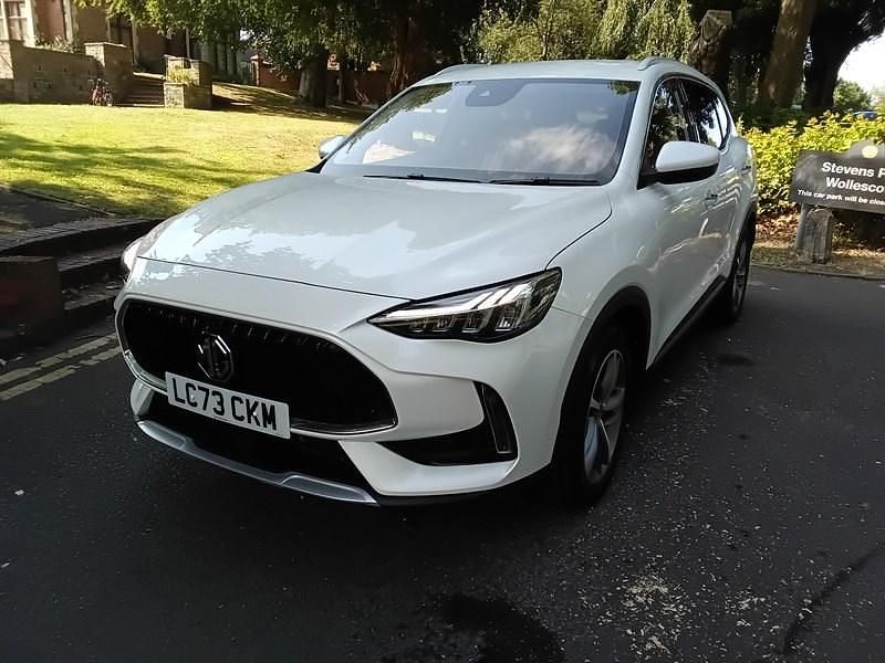 White Used 2024 MG HS Trophy SUV | £17,850 (Fair price) - Image 1/4