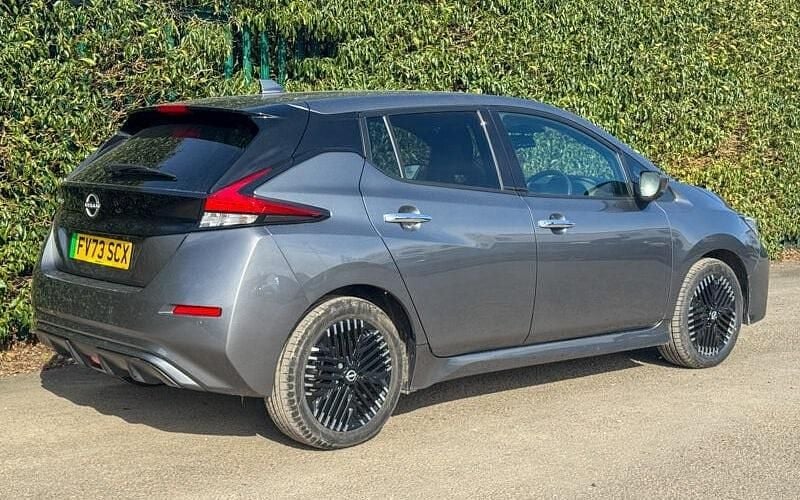 Used Nissan Leaf N-Connecta 110 kW (150 HP) 2025 Hatchback