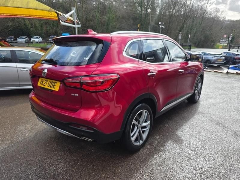 Used MG MG3 106 HP (77 kW) 2021 Red Hatchback