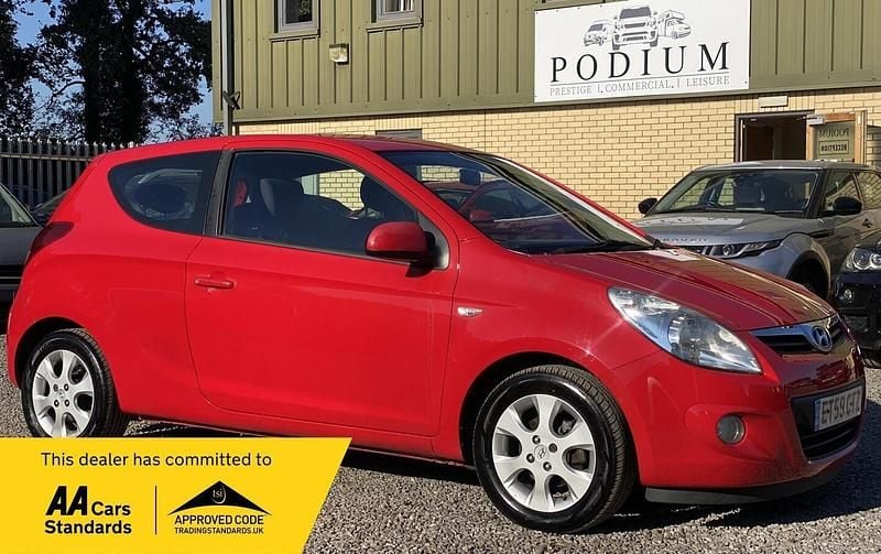 Red Used 2010 Hyundai i20 Edition Hatchback | £2,490 (Fair price) - Image 1/3