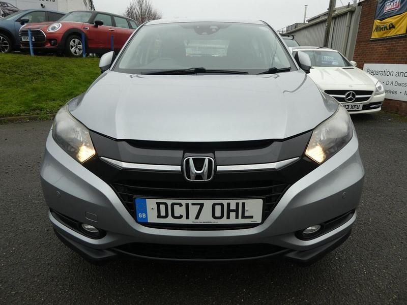 Used Honda HR-V SE 2017 Silver SUV