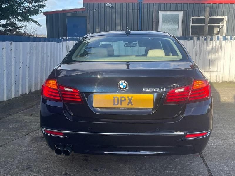 Used BMW 520 Luxury Line 184 HP (135 kW) 2014 Blue Sedan