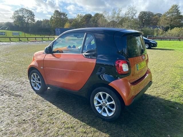 Used Smart ForTwo Coupé Passion 71 HP (52 kW) 2015 Orange Coupe