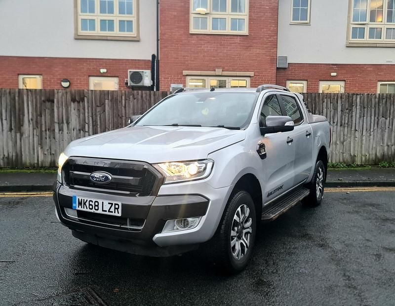 Used Ford Ranger Wildtrack 200 HP (147 kW) 2018 Silver Pickup