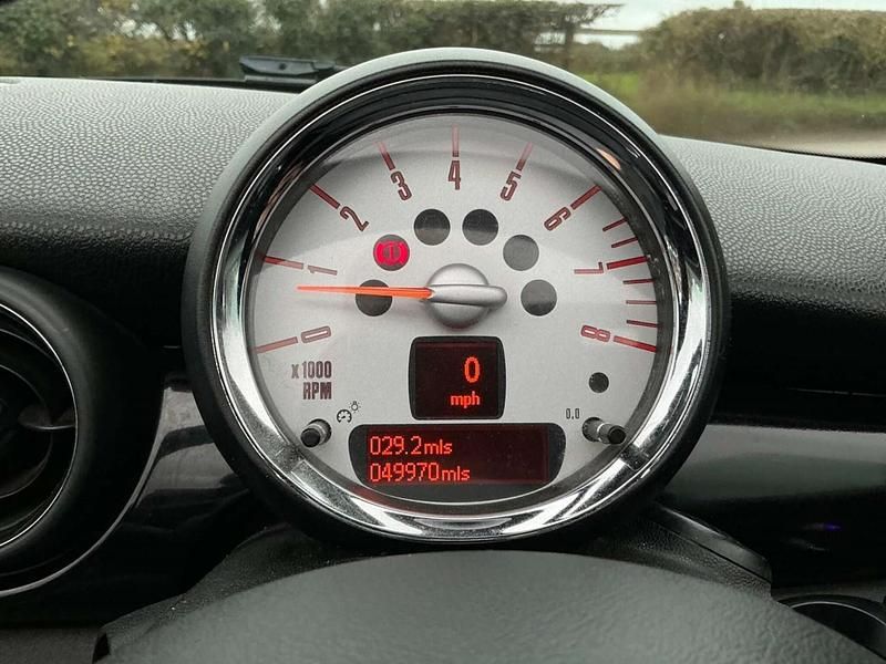 Used Mini ONE 98 HP (72 kW) 2013 White Hatchback