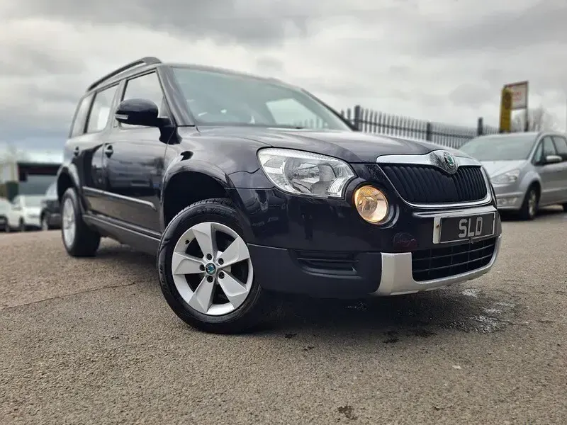 Used Skoda Yeti 105 HP (77 kW) 2011 Black SUV