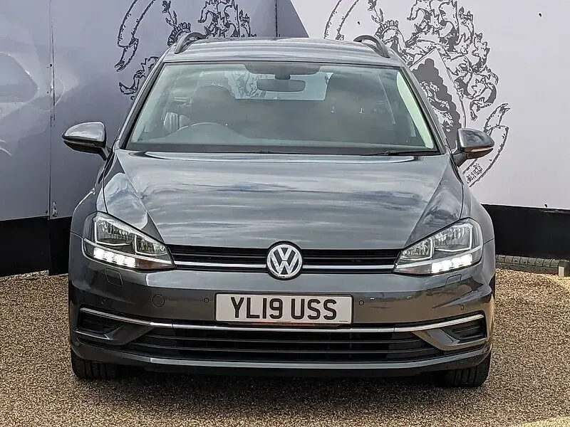 Used VW Golf VII SE 115 HP (84 kW) 2019 Grey Estate