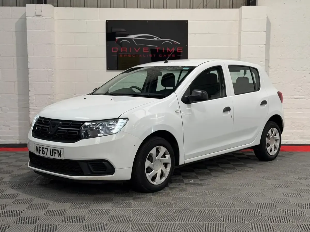 Used Dacia Sandero Ambiance 2017 White Hatchback