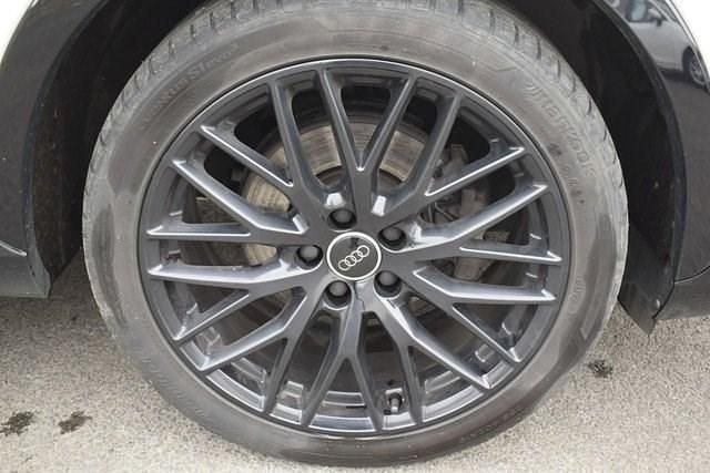 Second-hand Audi Q3 Black Edition 184 CP (135 kW) 2017 Alb SUV