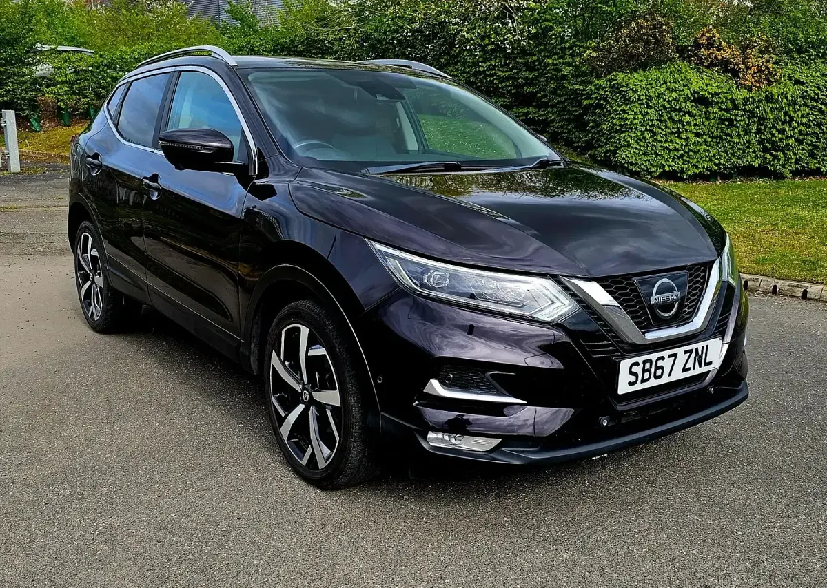Used Nissan Qashqai Tekna 110 HP (80 kW) 2017 Black SUV