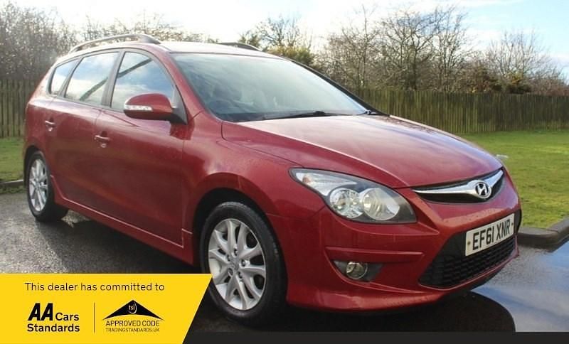 Used Hyundai i30 Comfort 2012 Red Estate