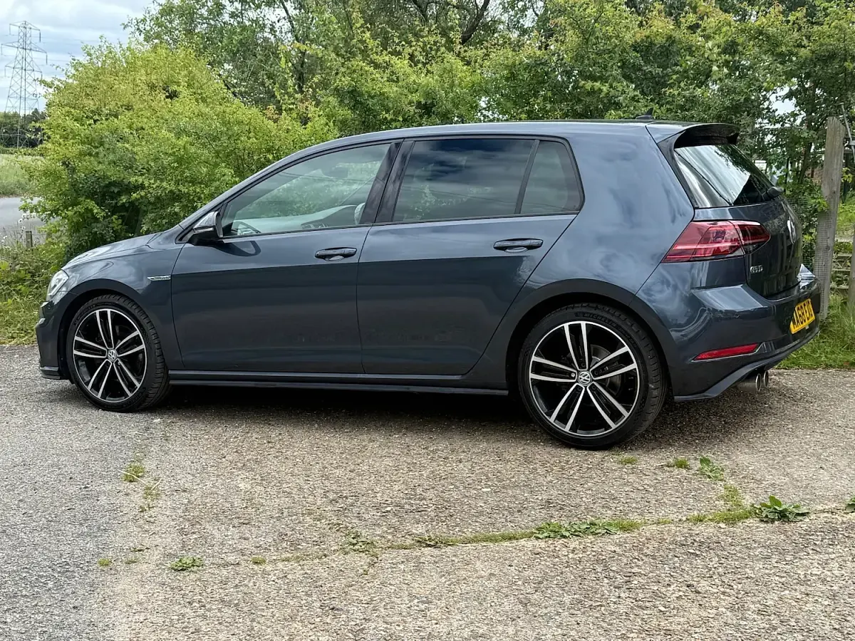 Used VW Golf VII GTD 184 HP (135 kW) 2018 Issac blue Hatchback