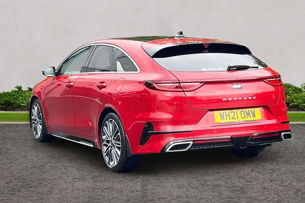 Used Kia ProCeed GT-Line S 158 HP (116 kW) 2021 Red Estate
