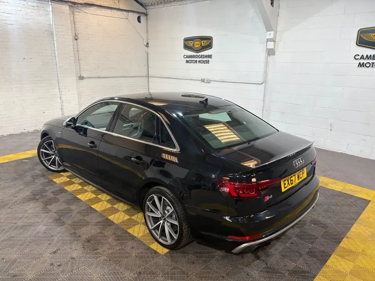 Used Audi S4 Advanced 354 HP (260 kW) 2017 Black Sedan