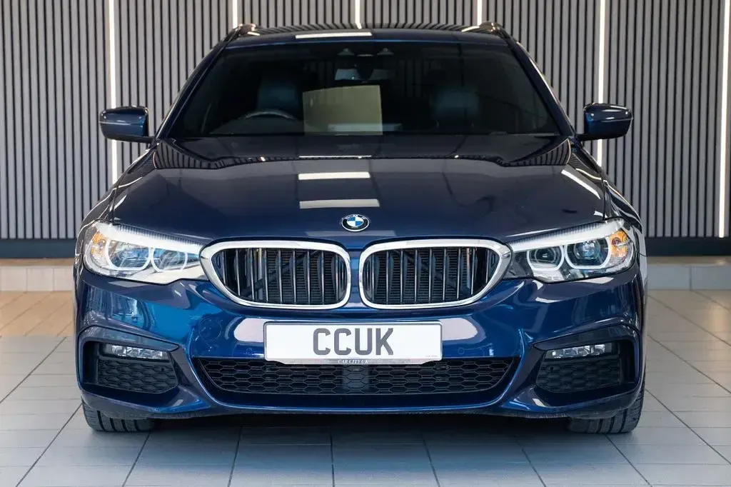 Used BMW 520 M Sport 190 HP (139 kW) 2019 Blue Estate