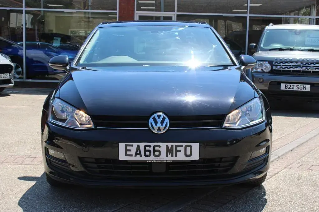 Used VW Golf VII Edition 110 HP (80 kW) 2016 Black Hatchback