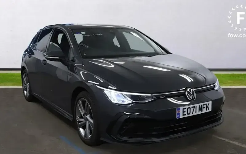 Used VW Golf VIII R-line 150 HP (110 kW) 2024 Hatchback